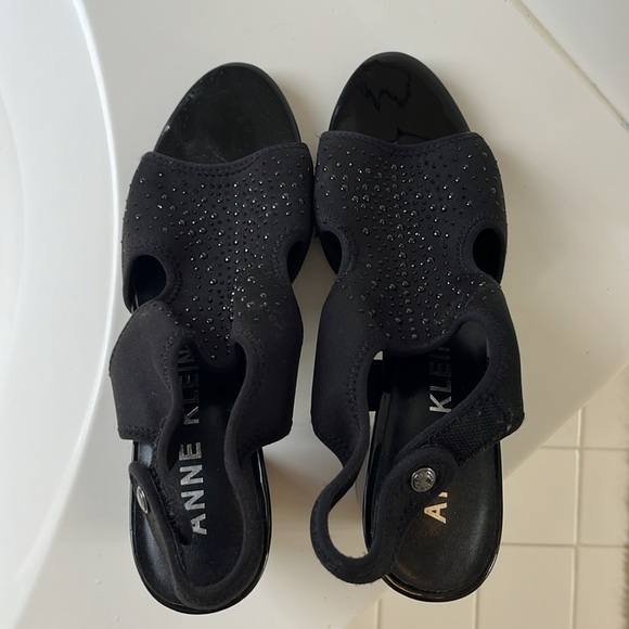 Anne Klein Dress Heels - Picture 4 of 7